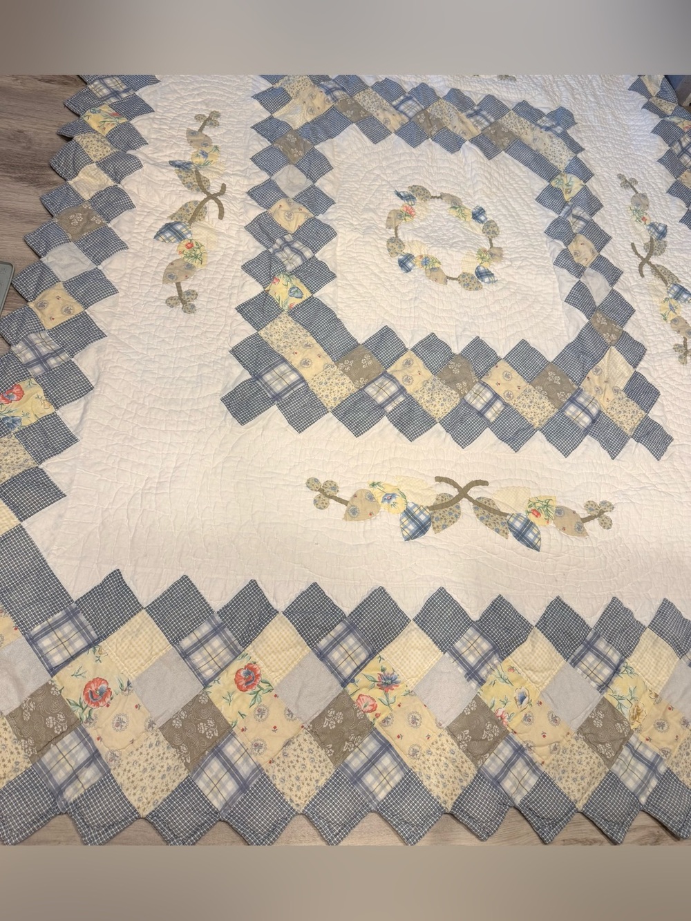 Vintage Twin Size Shabby Chic Quilt Florals Checks Matching Sham